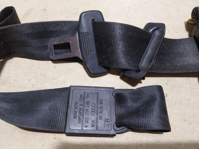 bontott AUDI A3 Bal első Biztonsági Öv