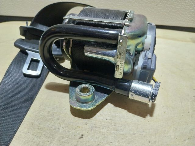 bontott AUDI A3 Bal első Biztonsági Öv