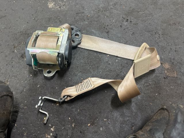 bontott AUDI A3 Bal első Biztonsági Öv