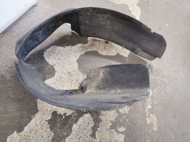 bontott AUDI A3 Bal első Első Dobbetét (Kerékjárati, Műanyag)