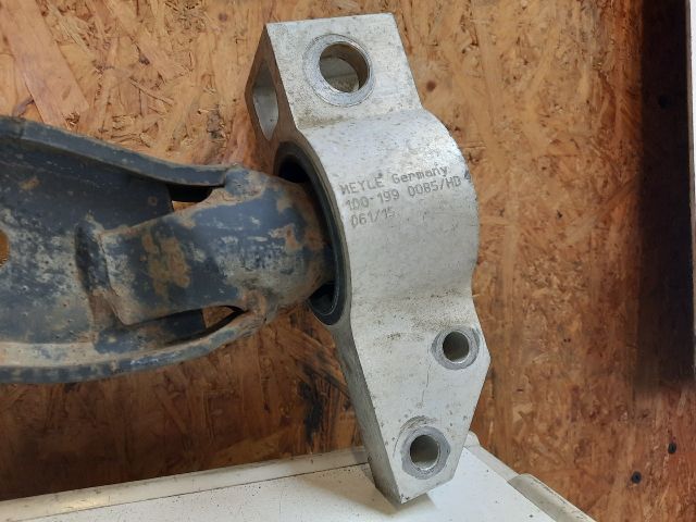 bontott AUDI A3 Bal első Futómű Kitámasztó