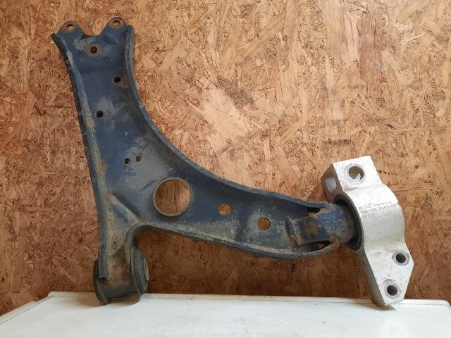 bontott AUDI A3 Bal első Futómű Kitámasztó