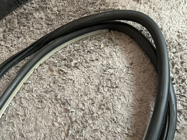 bontott AUDI A3 Bal első Gumikéder