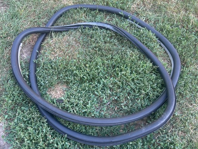 bontott AUDI A3 Bal első Gumikéder