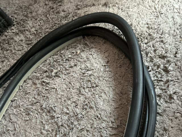 bontott AUDI A3 Bal első Gumikéder