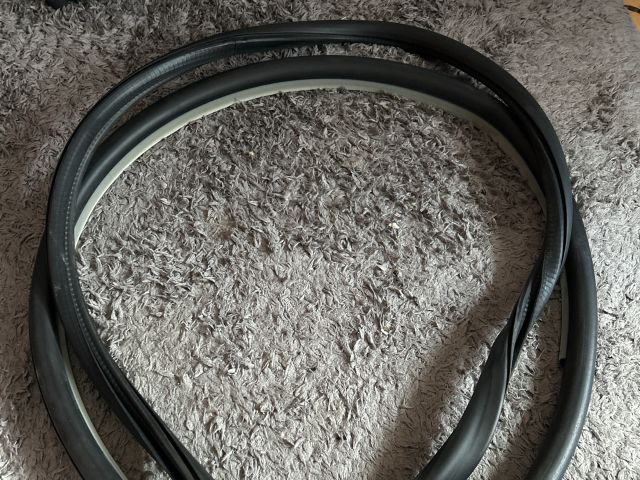 bontott AUDI A3 Bal első Gumikéder