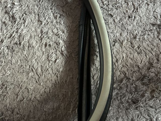 bontott AUDI A3 Bal első Gumikéder