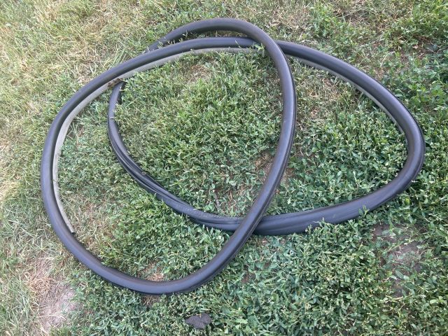 bontott AUDI A3 Bal első Gumikéder