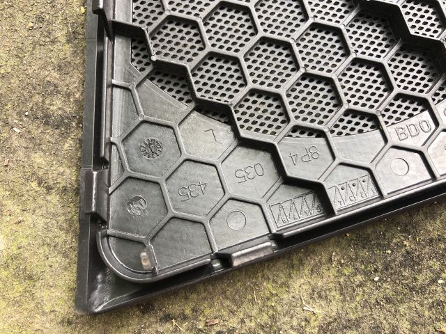 bontott AUDI A3 Bal első Hangszóró Burkolat