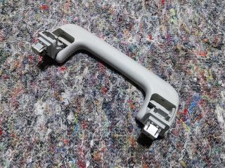 bontott AUDI A3 Bal első Kapaszkodó (Felső)