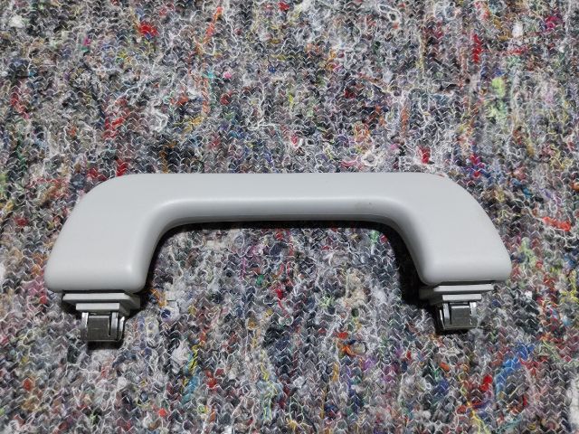 bontott AUDI A3 Bal első Kapaszkodó (Felső)