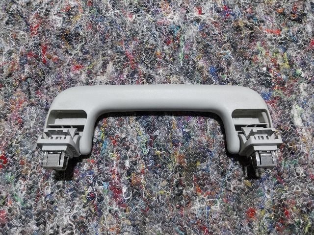 bontott AUDI A3 Bal első Kapaszkodó (Felső)