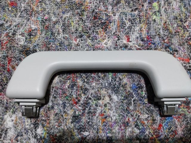 bontott AUDI A3 Bal első Kapaszkodó (Felső)