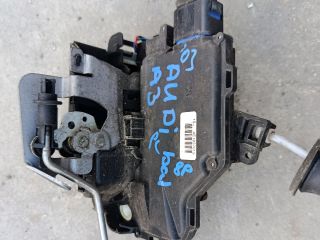 bontott AUDI A3 Bal első Központizár Motor