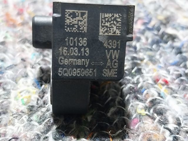 bontott AUDI A3 Bal első Oldal Ütközés Érzékelő