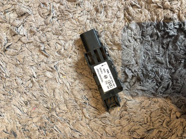 bontott AUDI A3 Bal első Oldal Ütközés Érzékelő