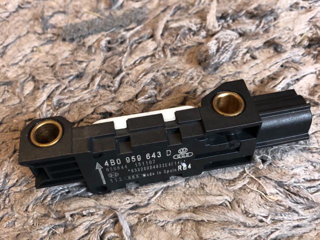 bontott AUDI A3 Bal első Oldal Ütközés Érzékelő