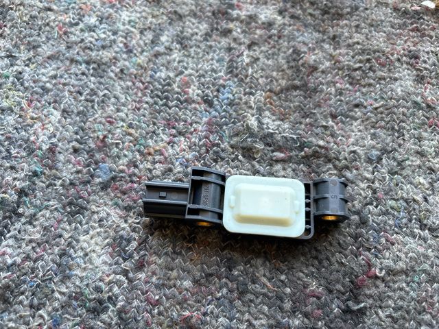 bontott AUDI A3 Bal első Oldal Ütközés Érzékelő