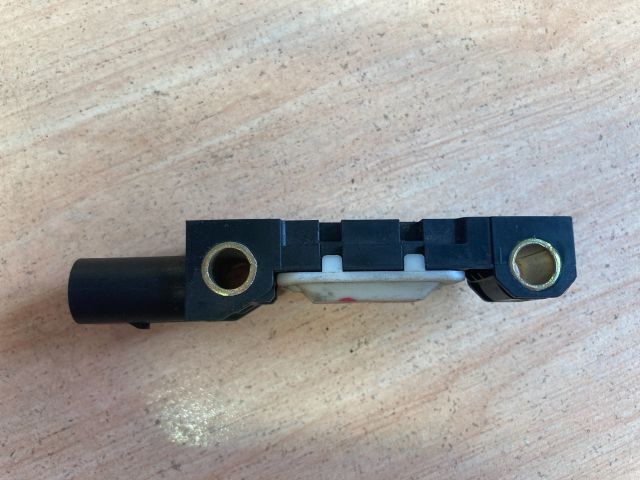 bontott AUDI A3 Bal első Oldal Ütközés Érzékelő