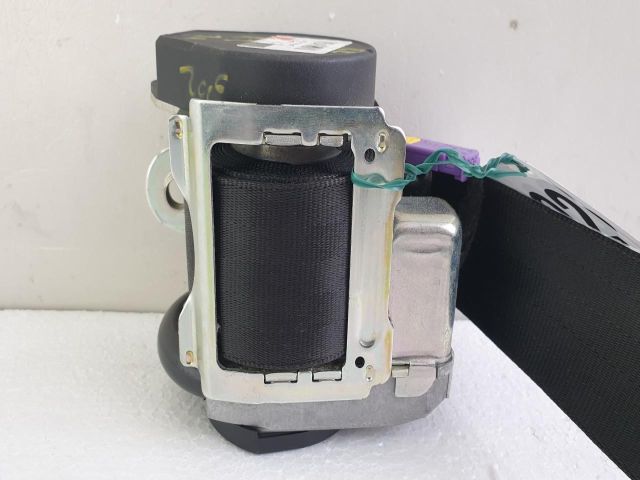 bontott AUDI A3 Bal első Övfeszítő