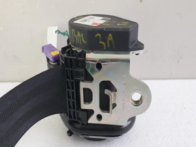 bontott AUDI A3 Bal első Övfeszítő