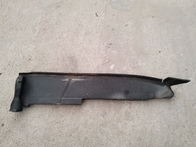 bontott AUDI A3 Bal első Sárvédő Gumi