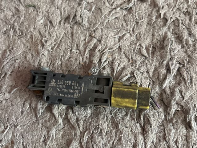 bontott AUDI A3 Bal első Ütközés Érzékelő (Homlokfalon)