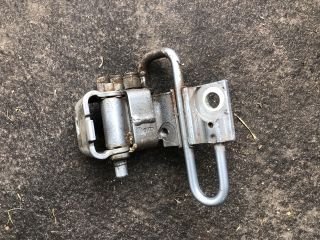 bontott AUDI A3 Bal első Zsanér