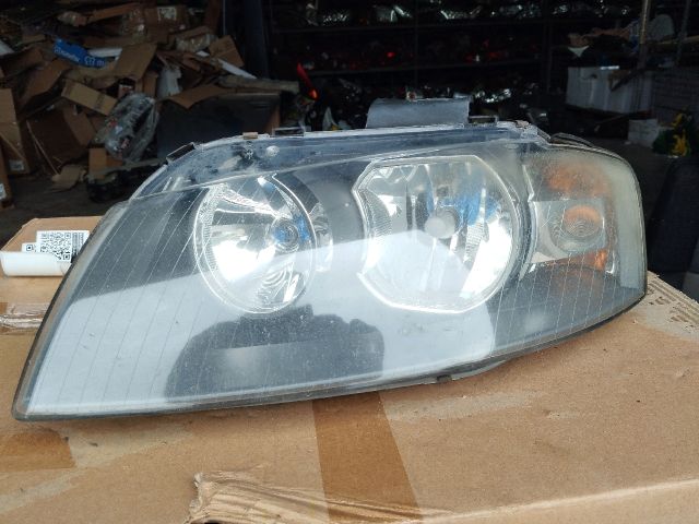 bontott AUDI A3 Bal Fényszóró