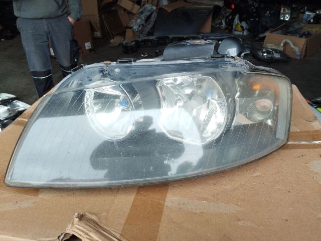 bontott AUDI A3 Bal Fényszóró