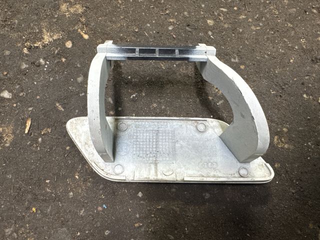 bontott AUDI A3 Bal Fényszórómosó Fedél