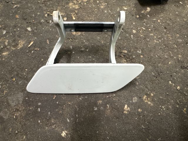 bontott AUDI A3 Bal Fényszórómosó Fedél