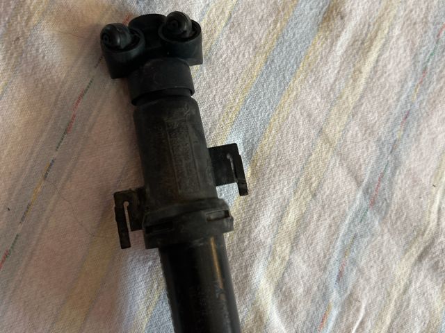 bontott AUDI A3 Bal Fényszórómosó Fúvóka