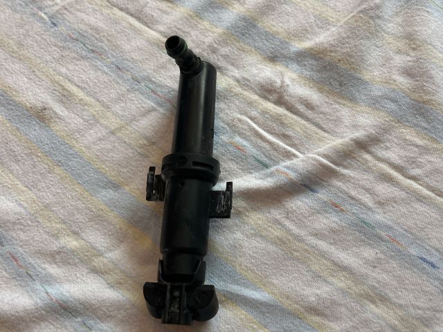 bontott AUDI A3 Bal Fényszórómosó Fúvóka