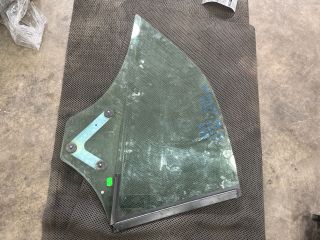 bontott AUDI A3 Bal hátsó Ablak