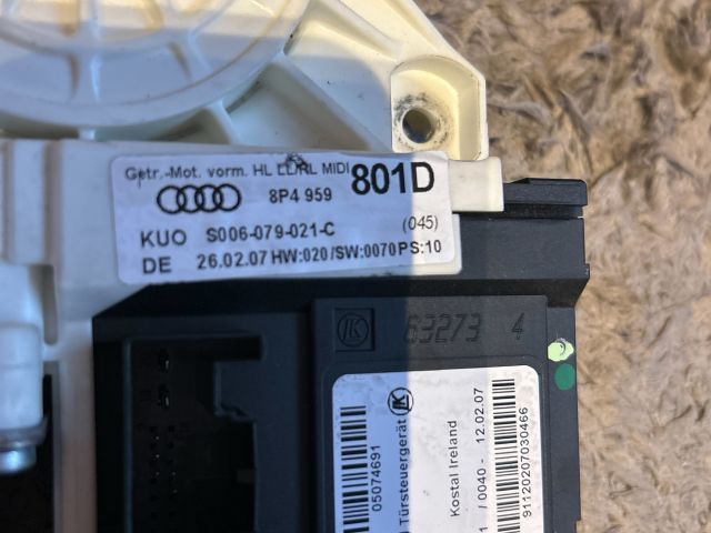 bontott AUDI A3 Bal hátsó Ablakemelő Motor