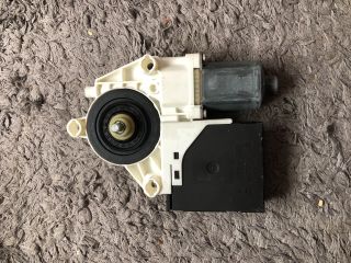 bontott AUDI A3 Bal hátsó Ablakemelő Motor