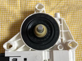 bontott AUDI A3 Bal hátsó Ablakemelő Motor