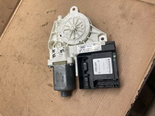 bontott AUDI A3 Bal hátsó Ablakemelő Motor