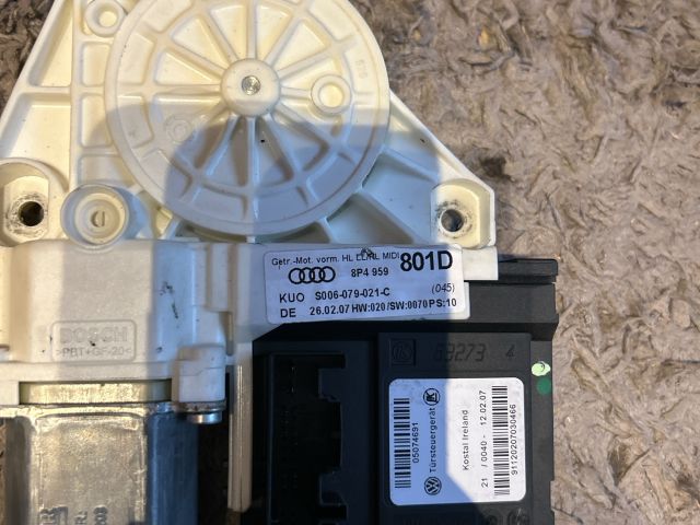 bontott AUDI A3 Bal hátsó Ablakemelő Motor