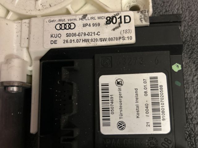 bontott AUDI A3 Bal hátsó Ablakemelő Motor