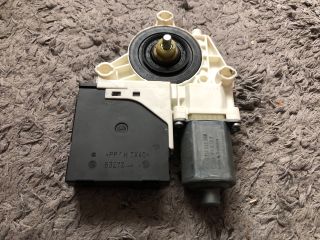 bontott AUDI A3 Bal hátsó Ablakemelő Motor