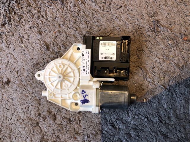 bontott AUDI A3 Bal hátsó Ablakemelő Motor