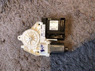 bontott AUDI A3 Bal hátsó Ablakemelő Motor