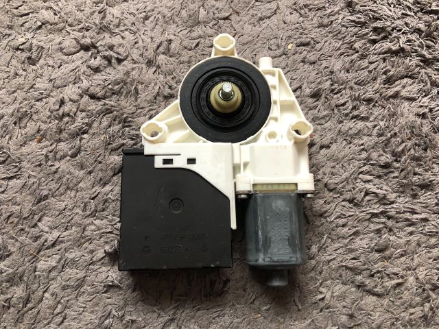 bontott AUDI A3 Bal hátsó Ablakemelő Motor