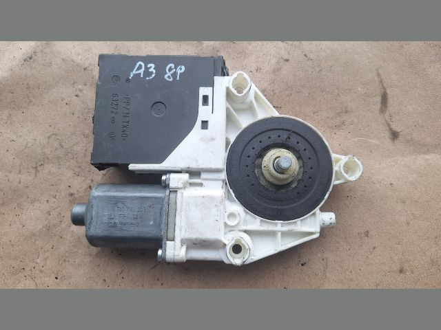 bontott AUDI A3 Bal hátsó Ablakemelő Motor