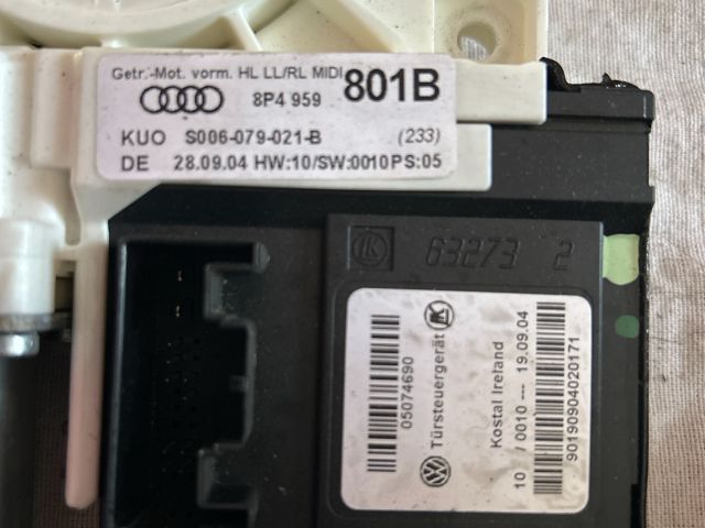 bontott AUDI A3 Bal hátsó Ablakemelő Motor