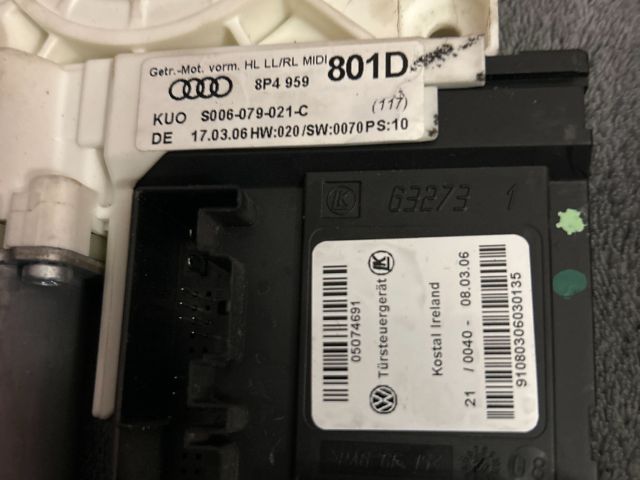 bontott AUDI A3 Bal hátsó Ablakemelő Motor