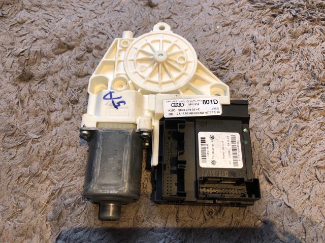 bontott AUDI A3 Bal hátsó Ablakemelő Motor