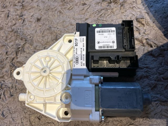 bontott AUDI A3 Bal hátsó Ablakemelő Motor